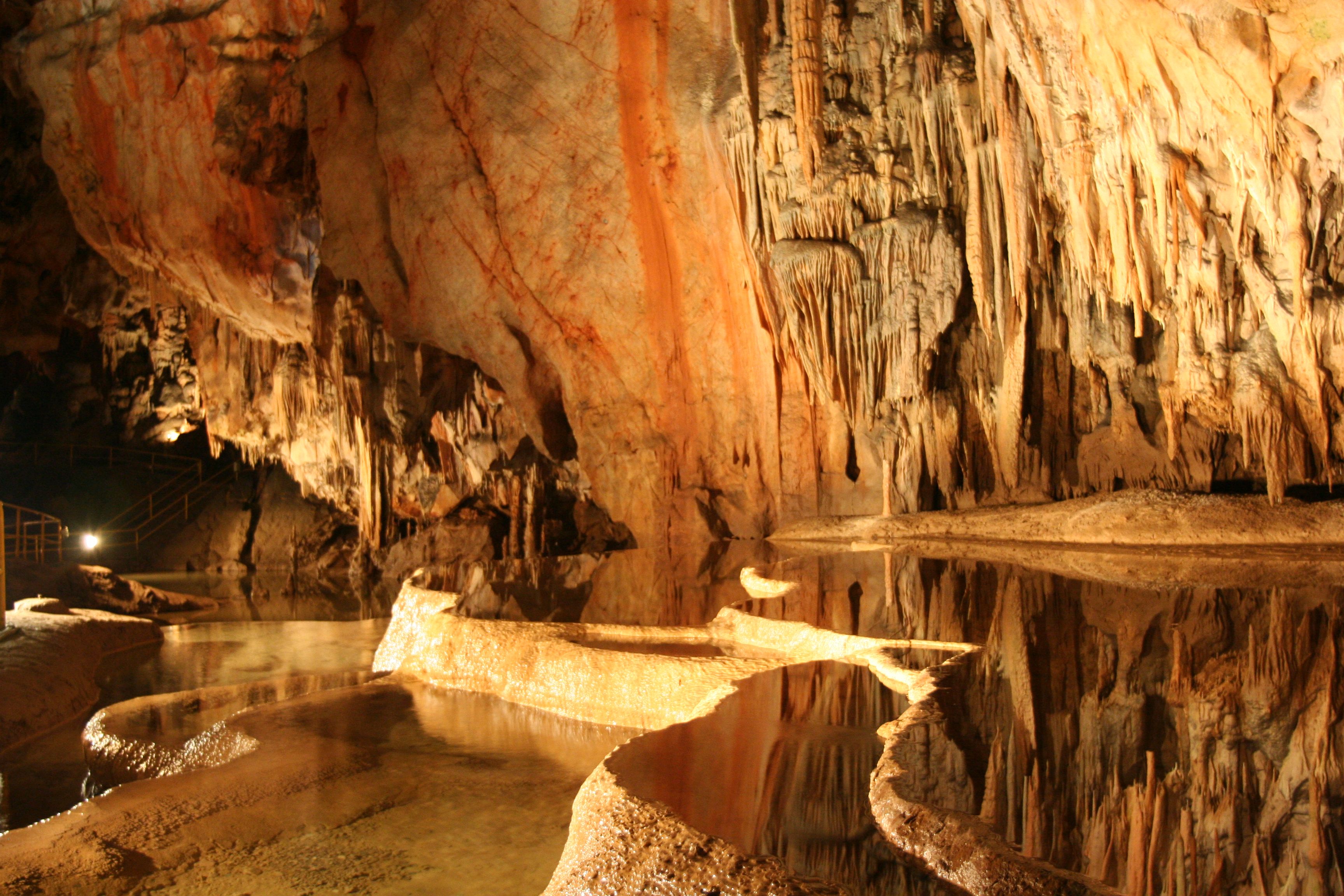 thalon-caves